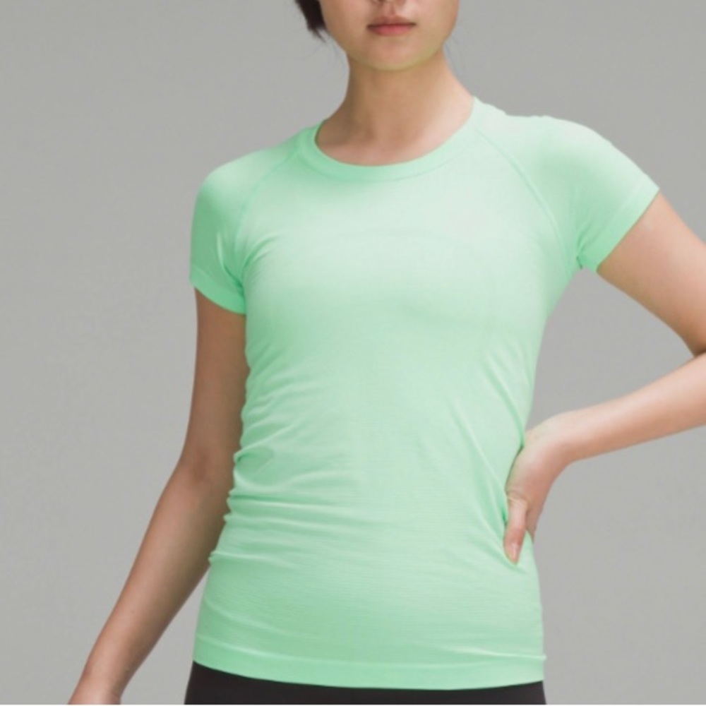 Size 4 Lulu Lemon swiftly tech